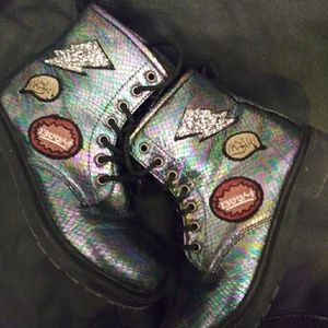 GIRLS IRIDESCENT METALLIC BOOTS